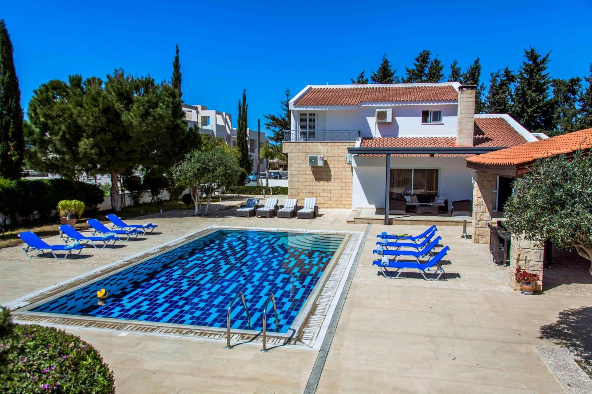 6 Bdr Villa With Tennis Court Paphos Exteriér fotografie