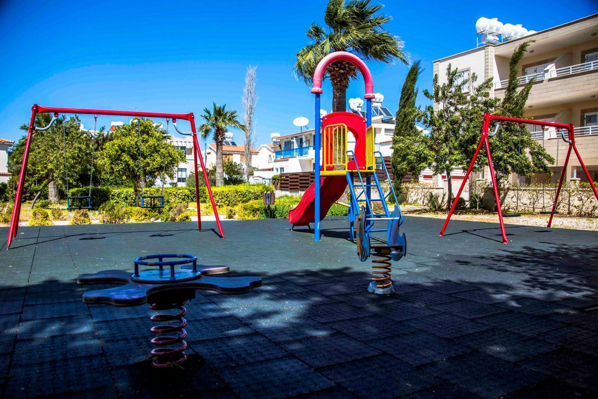 6 Bdr Villa With Tennis Court Paphos Exteriér fotografie