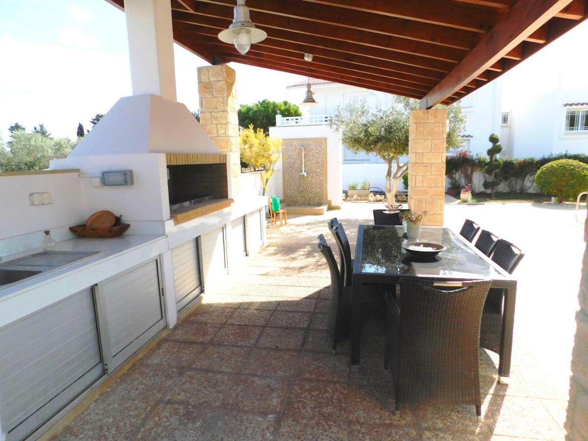 6 Bdr Villa With Tennis Court Paphos Exteriér fotografie
